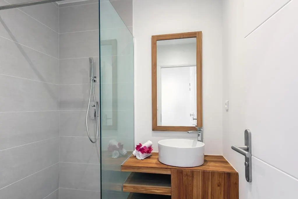Beautiful 1 Bedroom Apartment In Orient Bay - Saint-Martin